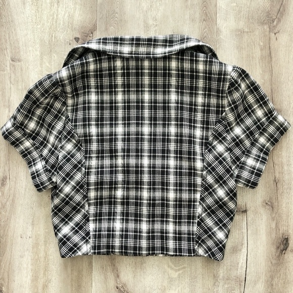 Guess, Cropped Blazer, Black & White, Plaid, Cropped Top, Button Up, Size Small - Picture 4 of 9